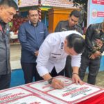 Bupati Kapuas Hulu Fransiskus Diaan, mendeklarasikan Stop Buang Air Besar atau Open Defecation Free (ODF) di Kecamatan Pengkadan Hilir
