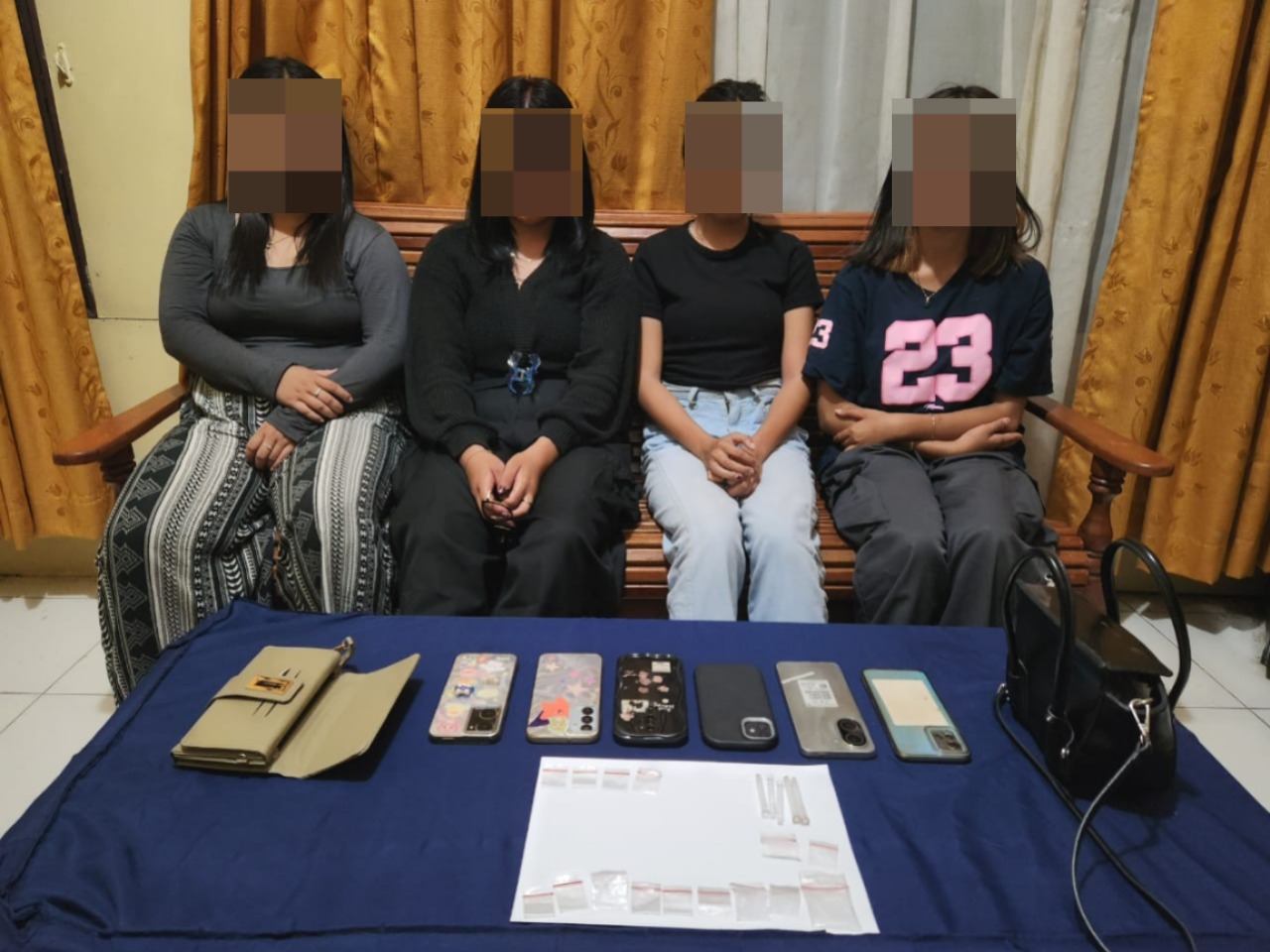 4 wanita yang diamankan Polsek Bunut Hulu ini terlebat dalam transaksi narkoba