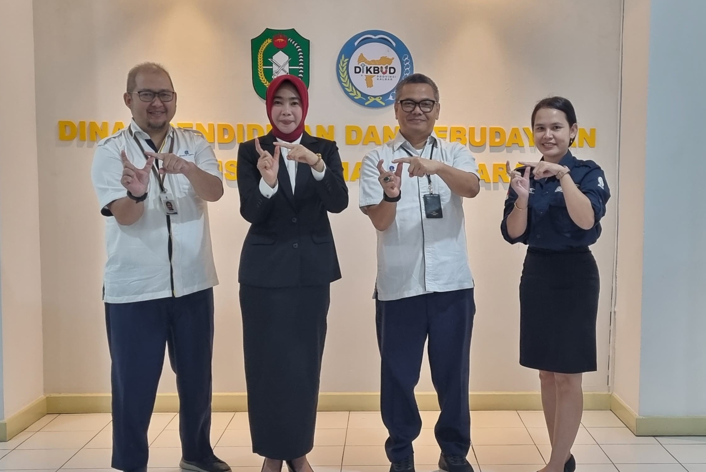 UT Pontianak dan Dinas Pendidikan dan Kebudayaan Kalbar saat bertemu untuk memperkuat sinergi dalam pemerataan pendidikan tinggi di Kalbar