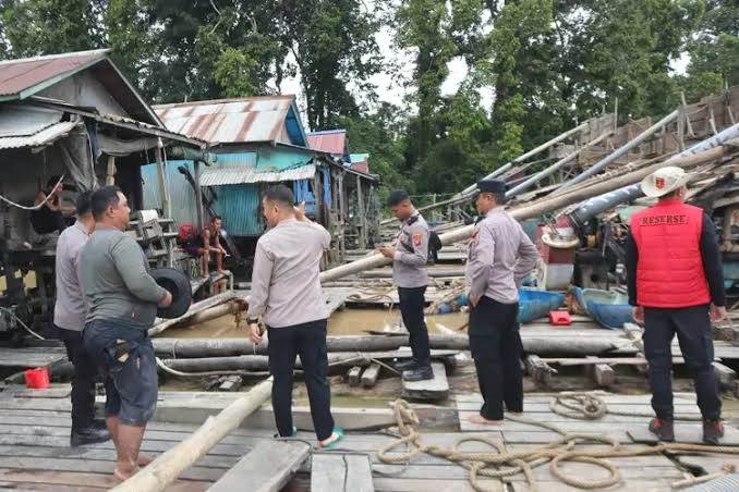 Kegiatan PETI di Penembur Boyan Tanjung yang sempat ditertibkan Polres Kapuas Hulu