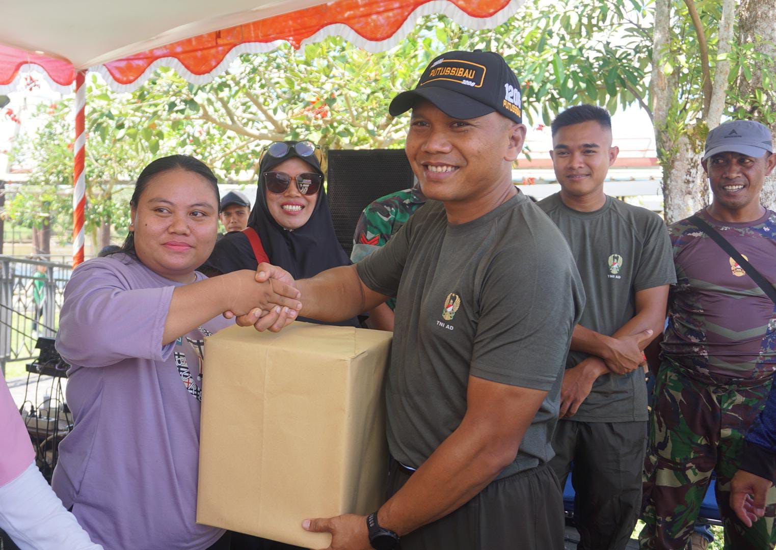 Karya Bakti yang dilakukan Kodim 1206 Psb dalam merayakan HUT TNI ke 80