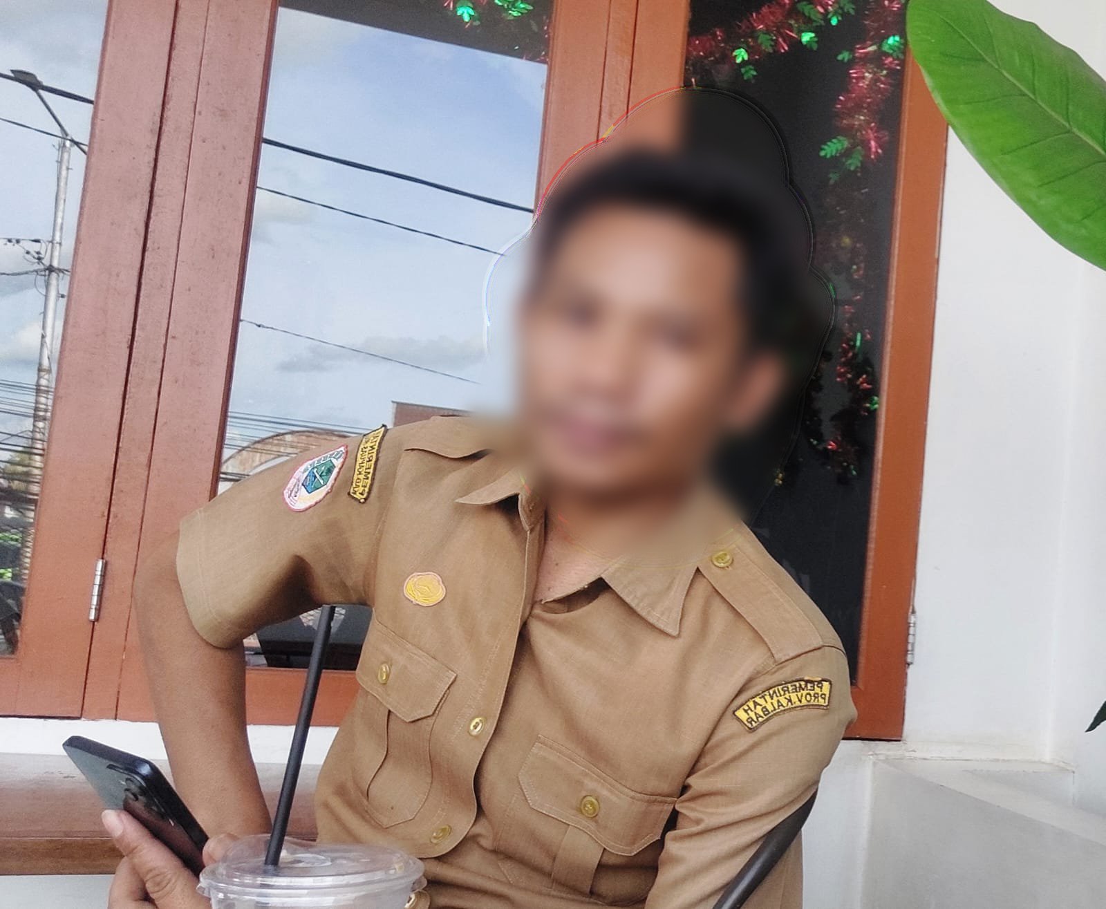 Oknum ASN Kapuas Hulu SM yang diduga melakukan penipuan kepada masyarakat